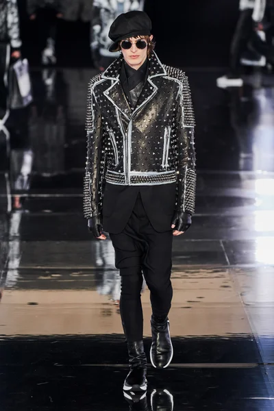Look 49
